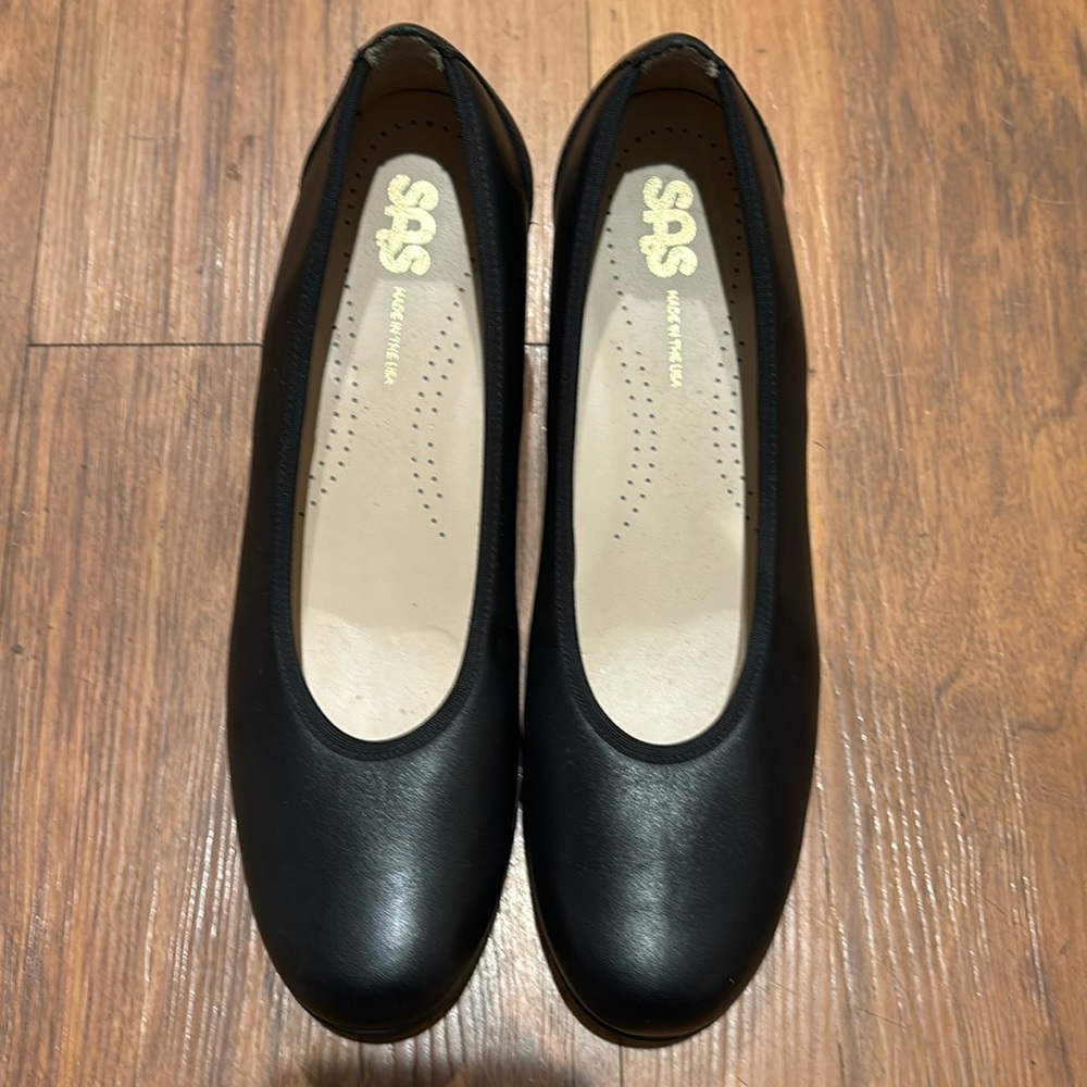 SAS Milano heel in black 8N